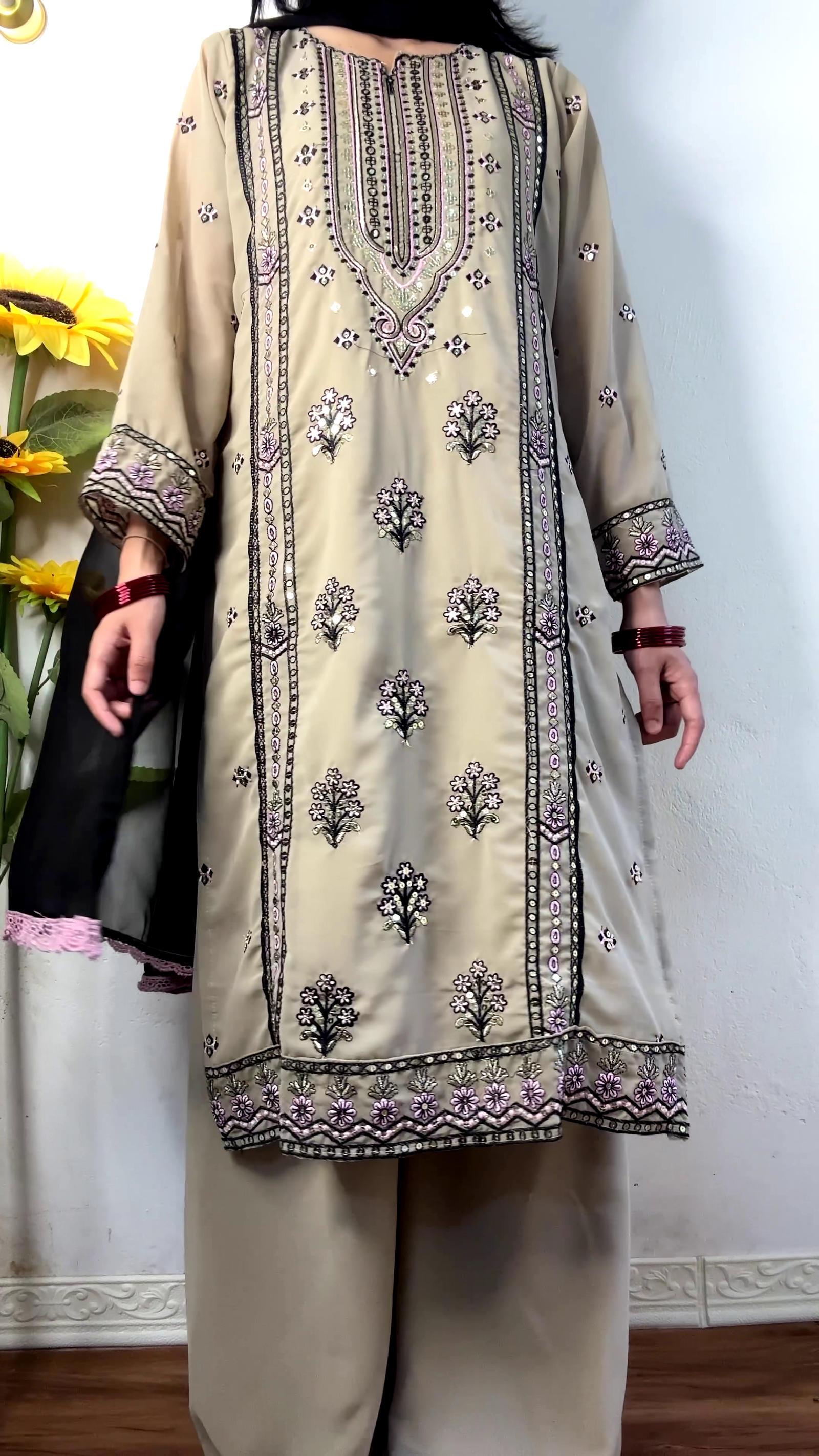 Embroidered Ethnic Kurta