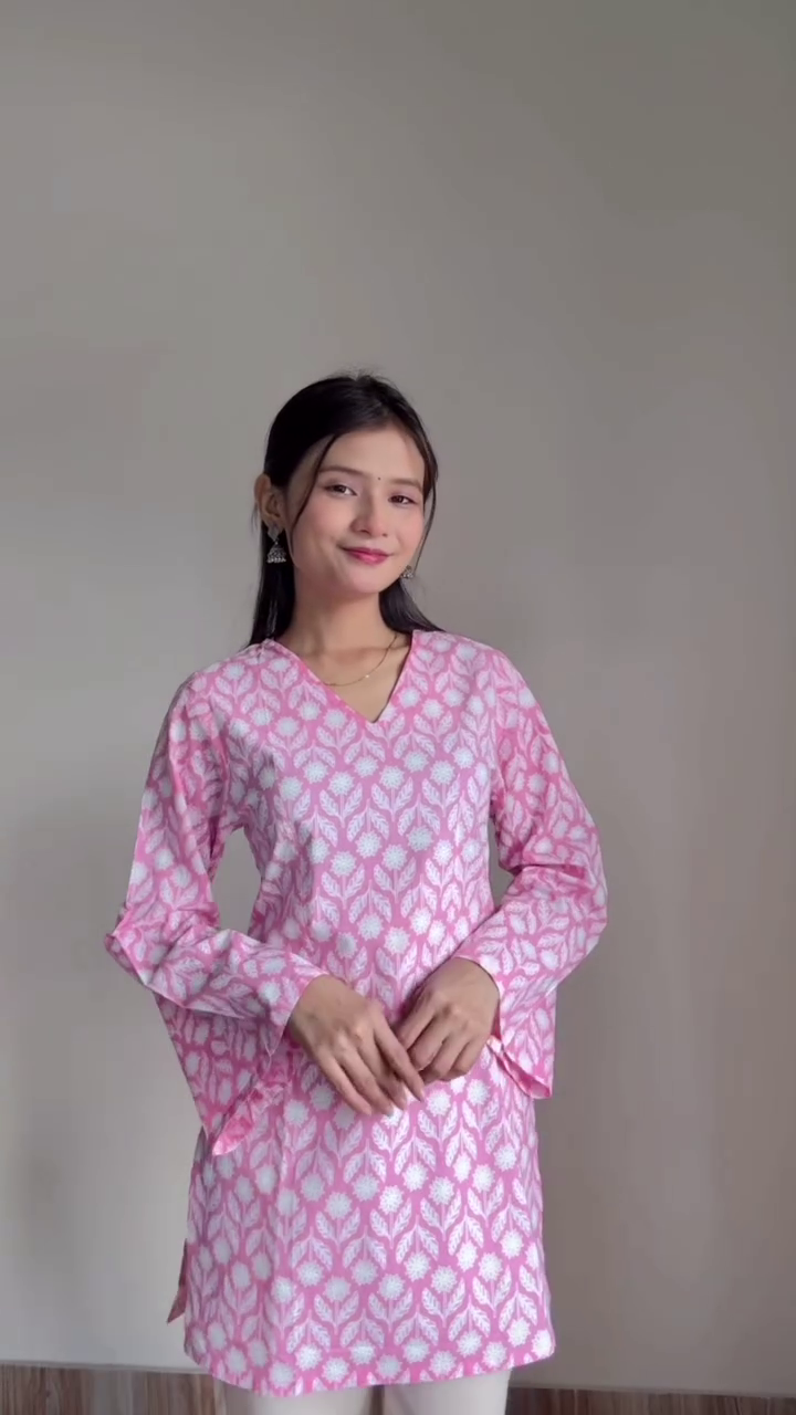 Chic Printed Short Kurti