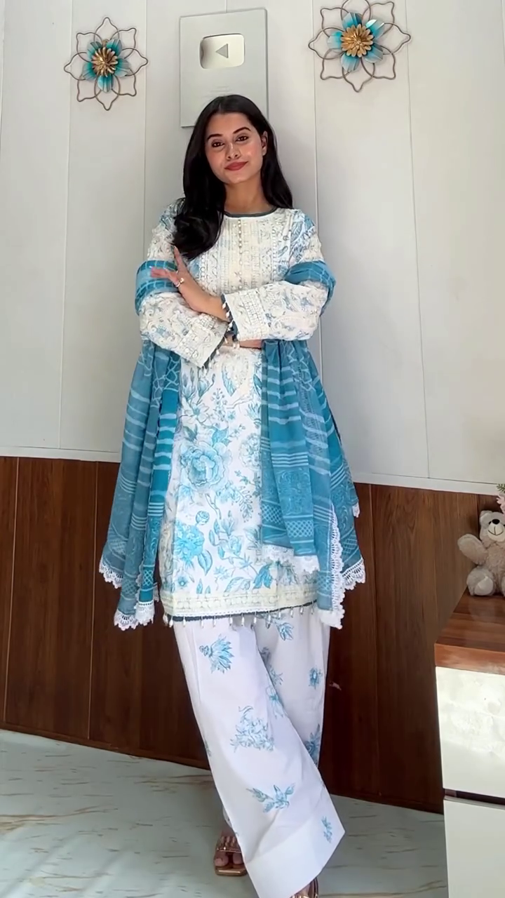 Elegant Blossom Printed Kurta Se